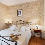 Traditionelle Steinfinca Mit Spielbereich, Babybett, Waschmaschine, Liegen Holiday home
