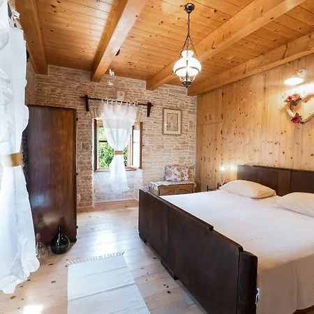 Σπίτι διακοπών Traditionelle Steinfinca Mit Spielbereich, Babybett, Waschmaschine, Liegen Barban
