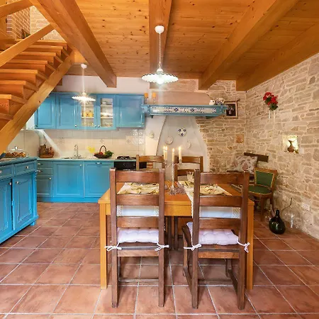 Holiday home Traditionelle Steinfinca Mit Spielbereich, Babybett, Waschmaschine, Liegen *